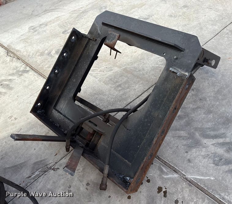 image for item EF6272 Truck attachments