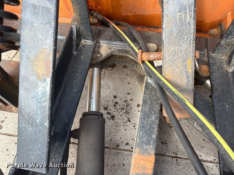 image for item EF6272 Truck attachments