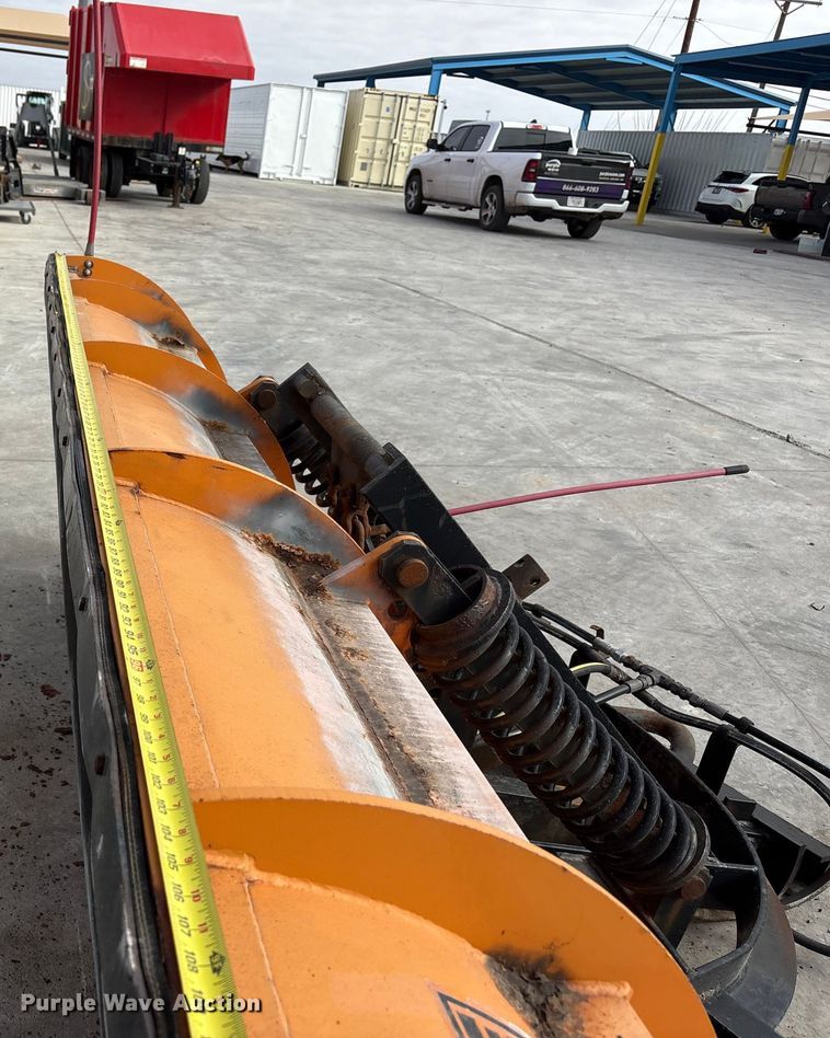 image for item EF6272 Truck attachments