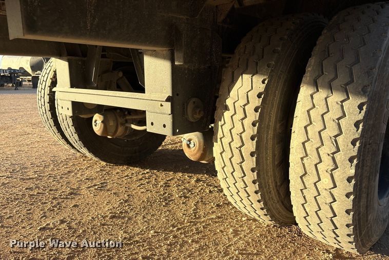 image for item EF6274 2023 Timpte Roughneck bottom dump trailer