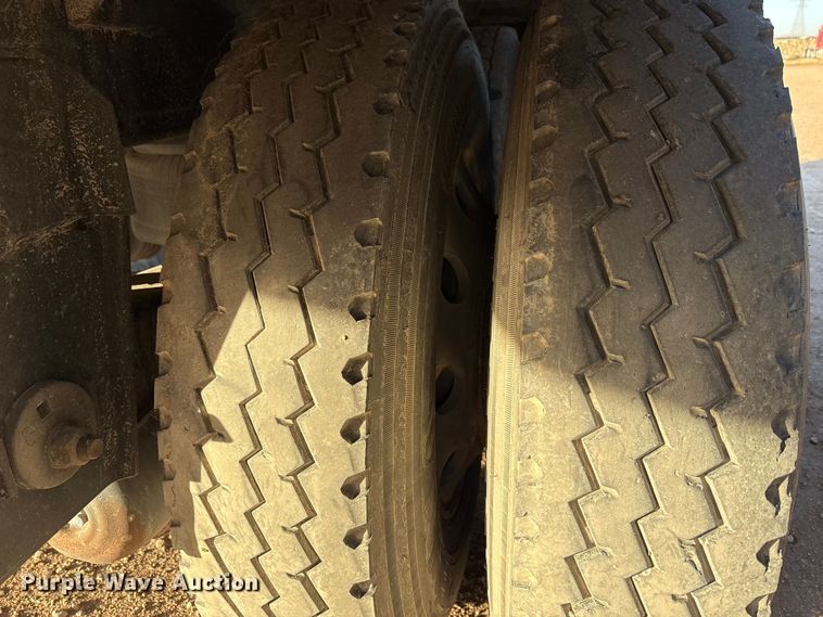 image for item EF6274 2023 Timpte Roughneck bottom dump trailer