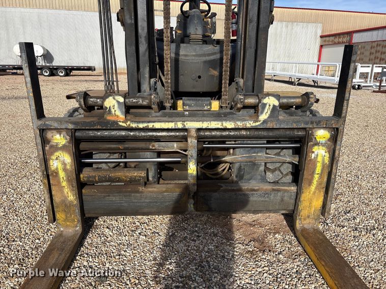 image for item EF6276 Hyster H210HD forklift