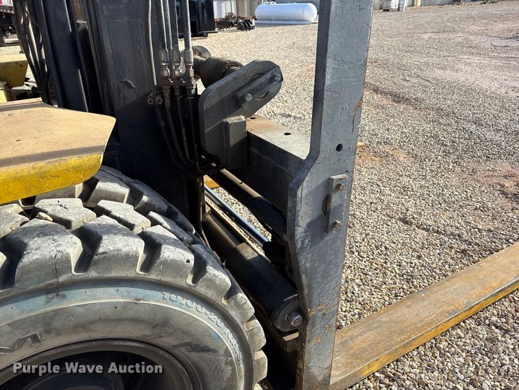 image for item EF6276 Hyster H210HD forklift