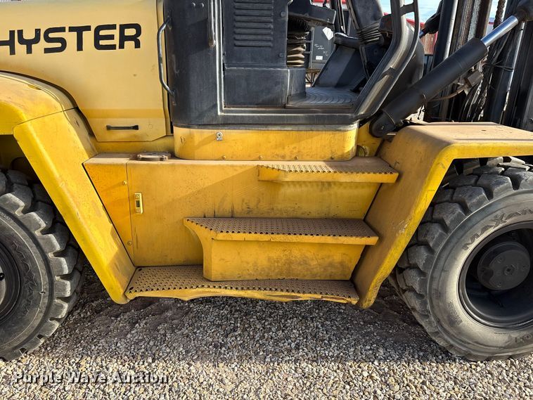 image for item EF6276 Hyster H210HD forklift