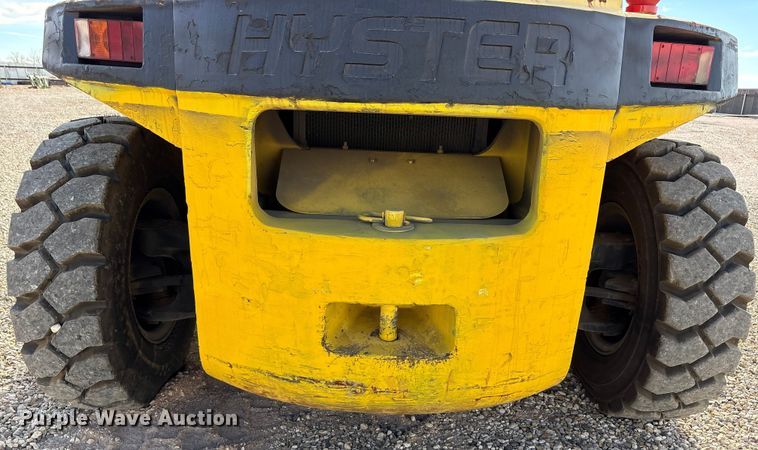 image for item EF6276 Hyster H210HD forklift