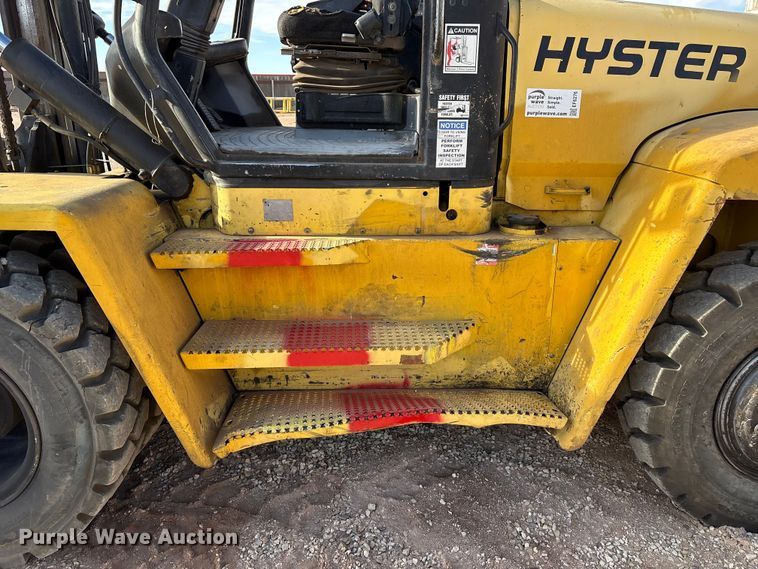 image for item EF6276 Hyster H210HD forklift