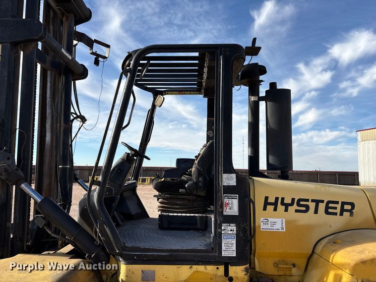 image for item EF6276 Hyster H210HD forklift