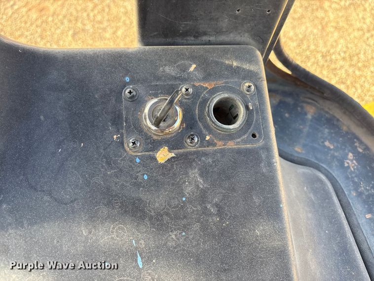 image for item EF6276 Hyster H210HD forklift