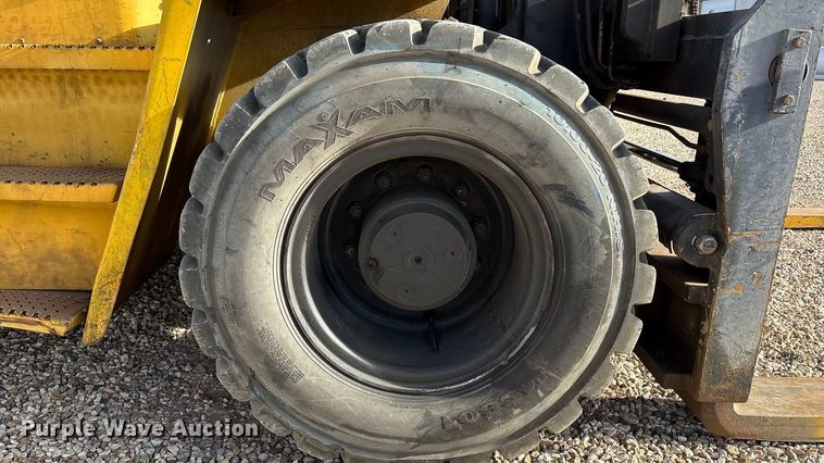 image for item EF6276 Hyster H210HD forklift