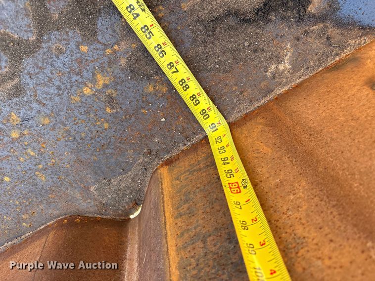 image for item EF6278 Roll-off dumpster