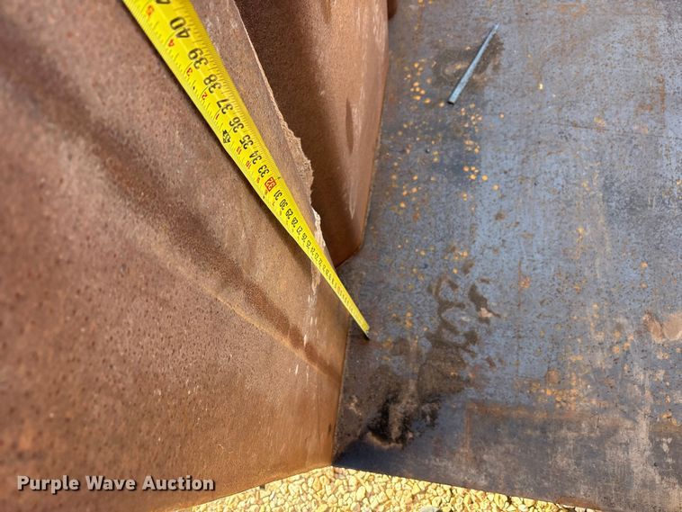 image for item EF6278 Roll-off dumpster