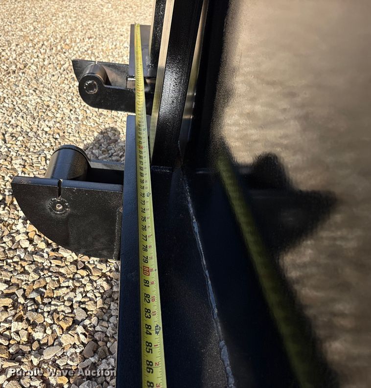 image for item EF6278 Roll-off dumpster