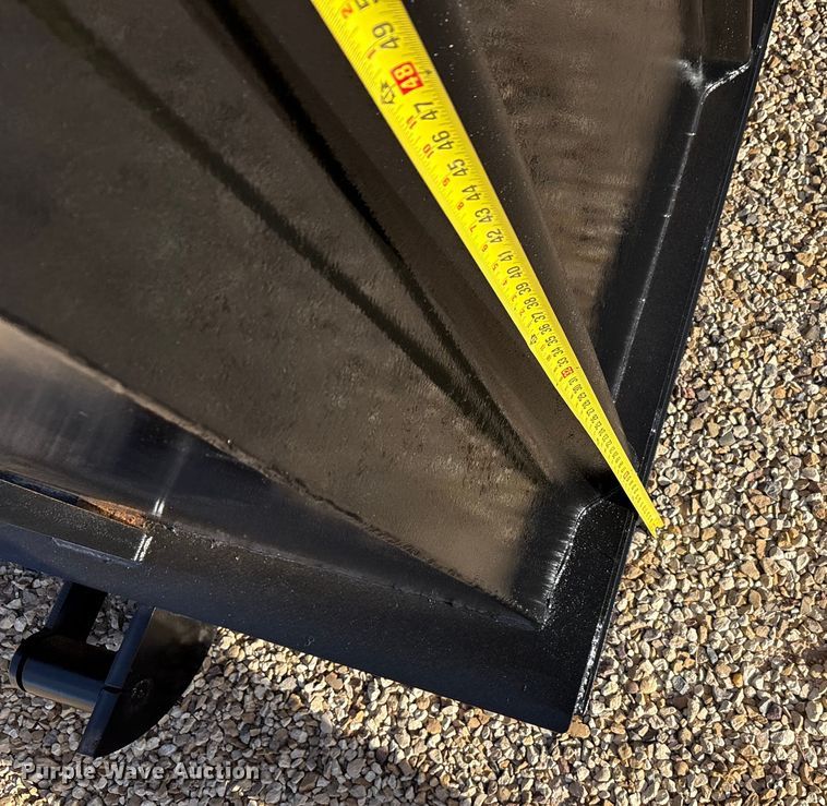 image for item EF6278 Roll-off dumpster