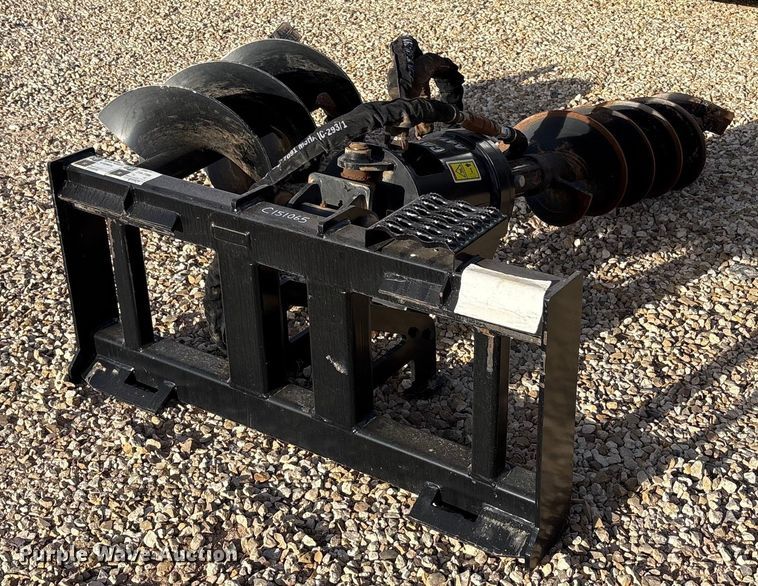 image for item EF6279 Caterpillar A41 skid steer auger