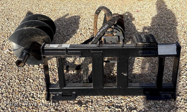 image for item EF6279 Caterpillar A41 skid steer auger
