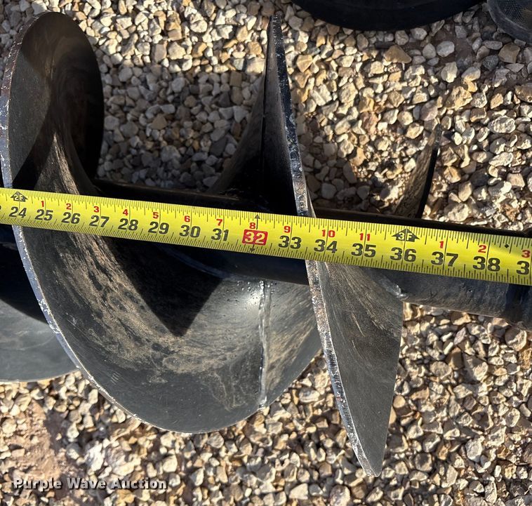 image for item EF6279 Caterpillar A41 skid steer auger