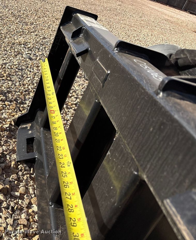 image for item EF6279 Caterpillar A41 skid steer auger