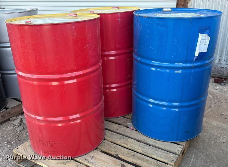image for item EF6287 (3) barrels of gear oil