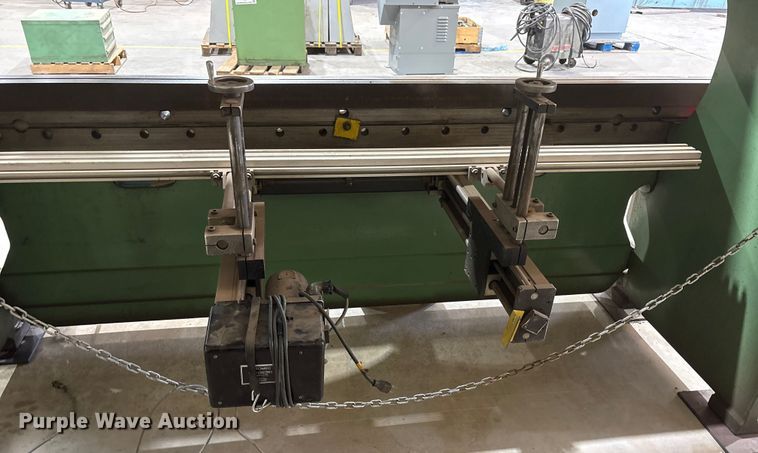 image for item EF6299 Cincinnati press break