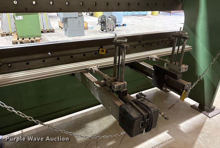 image for item EF6299 Cincinnati press break