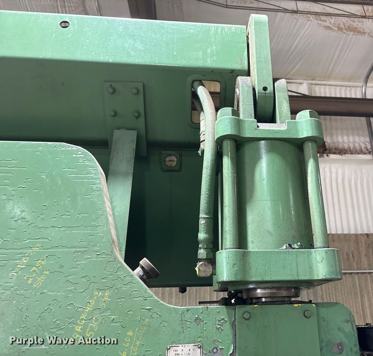 image for item EF6299 Cincinnati press break