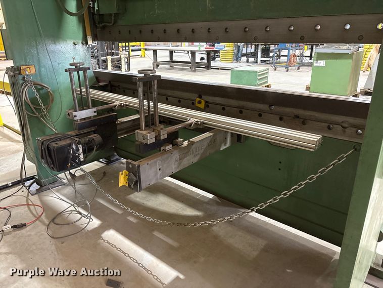 image for item EF6299 Cincinnati press break