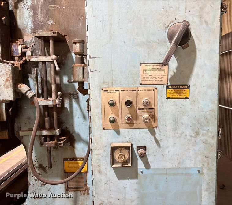 image for item EF6300 Cincinnati 300 H series X 14' press break