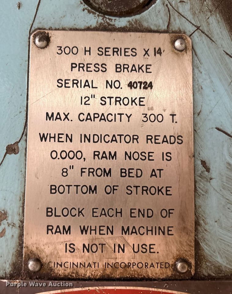 image for item EF6300 Cincinnati 300 H series X 14' press break