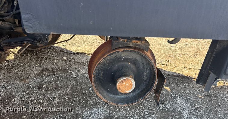 image for item EG1915 2010 International 7500 crane truck