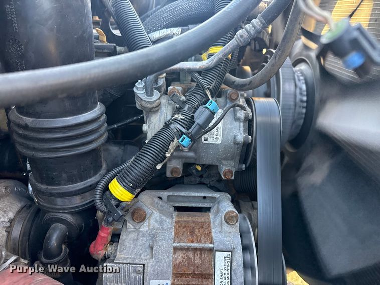 image for item EG1915 2010 International 7500 crane truck