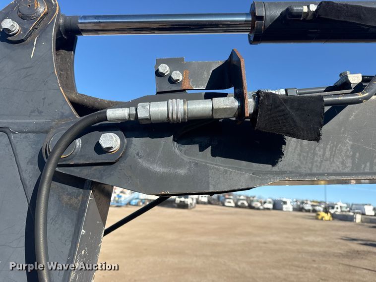 image for item EG1924 2013 John Deere 35G mini excavator