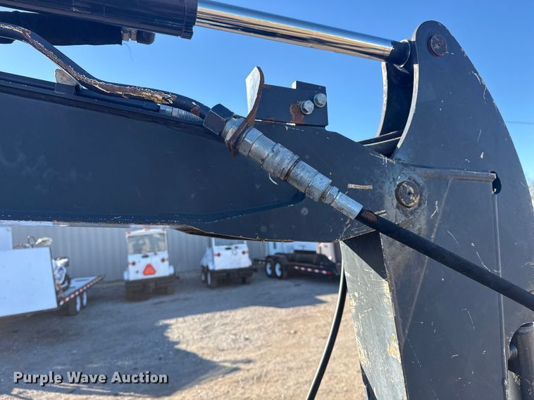 image for item EG1924 2013 John Deere 35G mini excavator