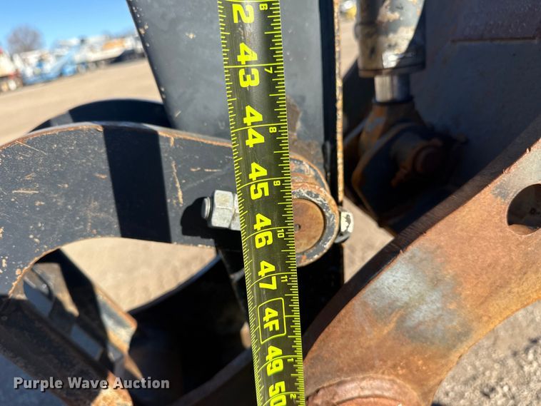 image for item EG1924 2013 John Deere 35G mini excavator