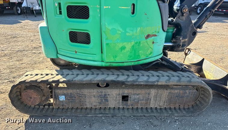 image for item EG1924 2013 John Deere 35G mini excavator