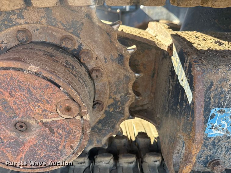 image for item EG1924 2013 John Deere 35G mini excavator