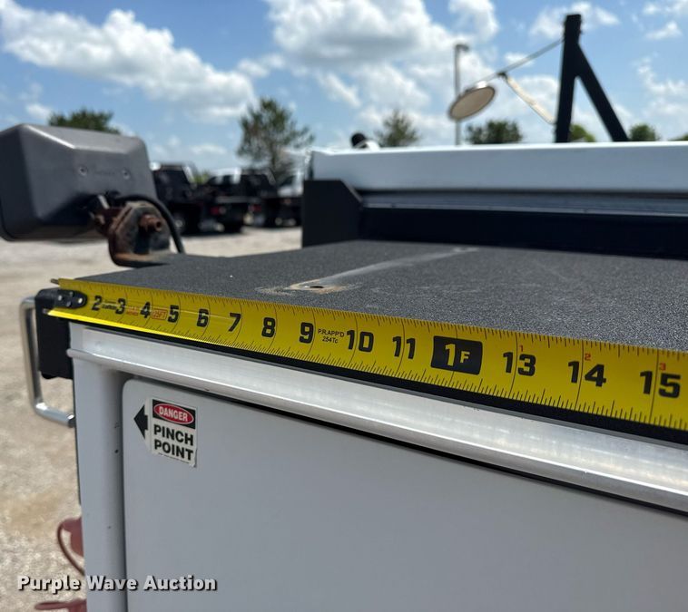 image for item EG6060 2010 Ford F350 Super Duty Ext. Cab utility bed pickup truck