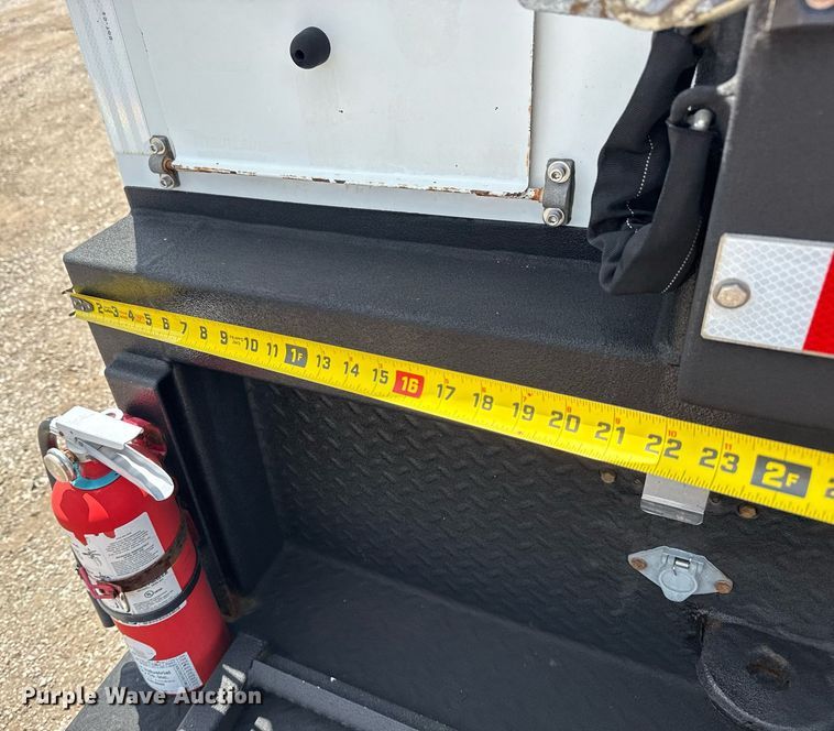 image for item EG6060 2010 Ford F350 Super Duty Ext. Cab utility bed pickup truck