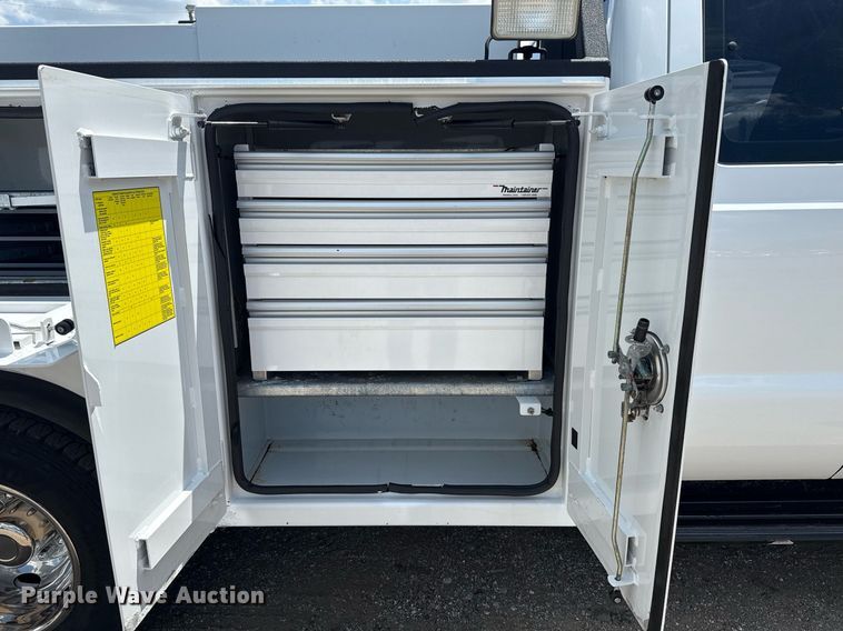 image for item EG6060 2010 Ford F350 Super Duty Ext. Cab utility bed pickup truck