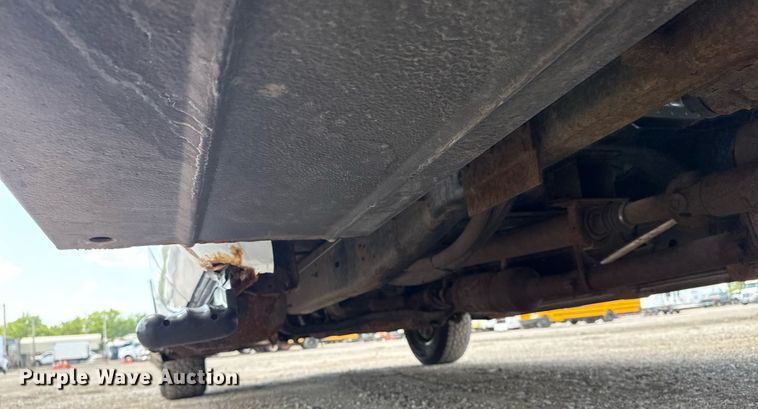 image for item EG6060 2010 Ford F350 Super Duty Ext. Cab utility bed pickup truck