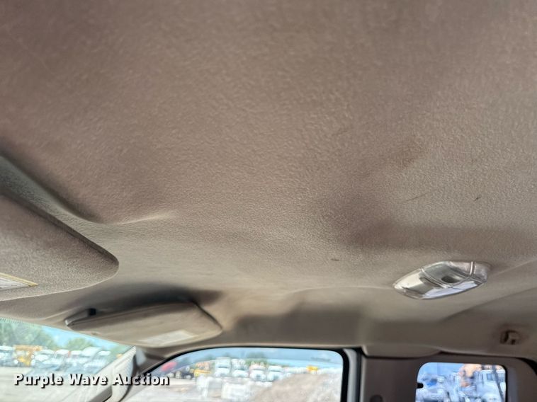 image for item EG6060 2010 Ford F350 Super Duty Ext. Cab utility bed pickup truck