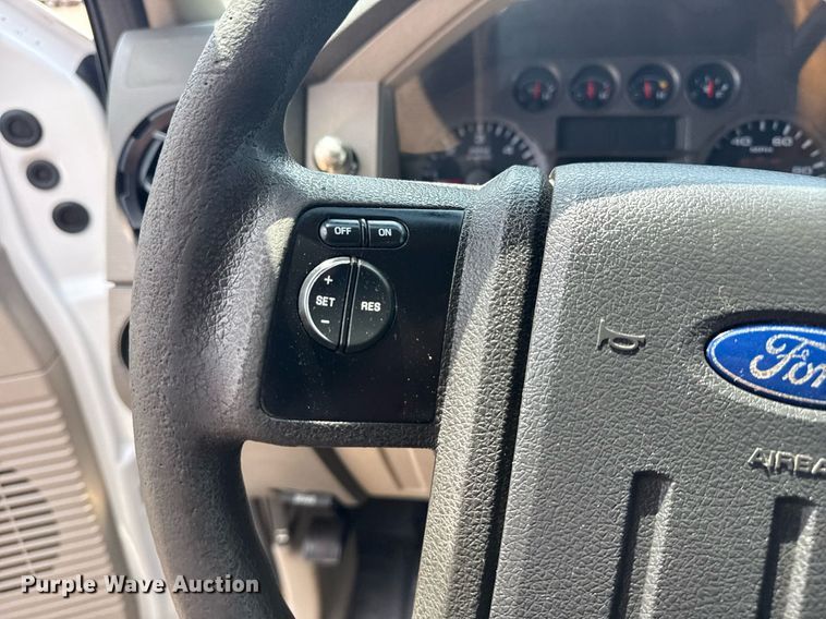 image for item EG6060 2010 Ford F350 Super Duty Ext. Cab utility bed pickup truck