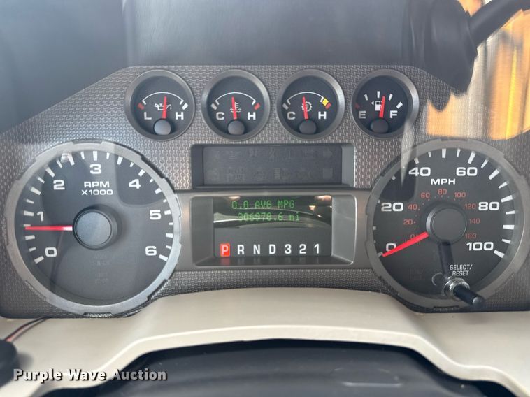 image for item EG6060 2010 Ford F350 Super Duty Ext. Cab utility bed pickup truck