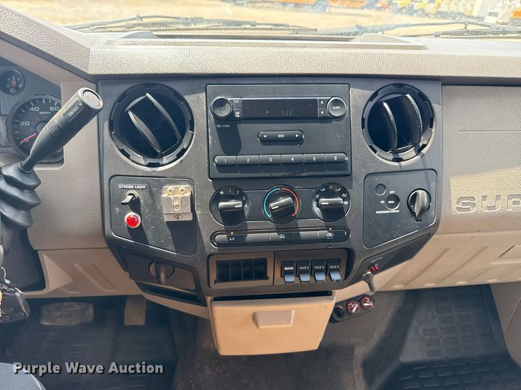 image for item EG6060 2010 Ford F350 Super Duty Ext. Cab utility bed pickup truck