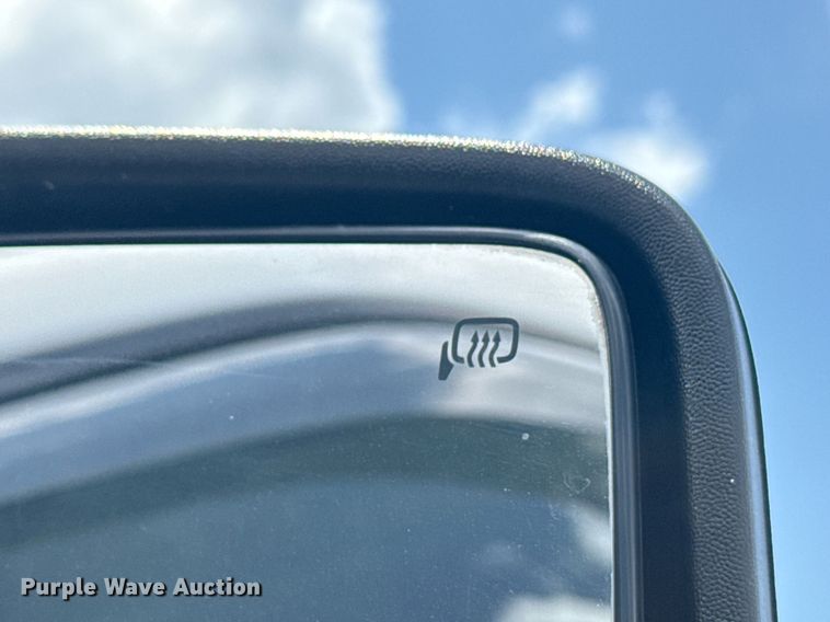 image for item EG6060 2010 Ford F350 Super Duty Ext. Cab utility bed pickup truck