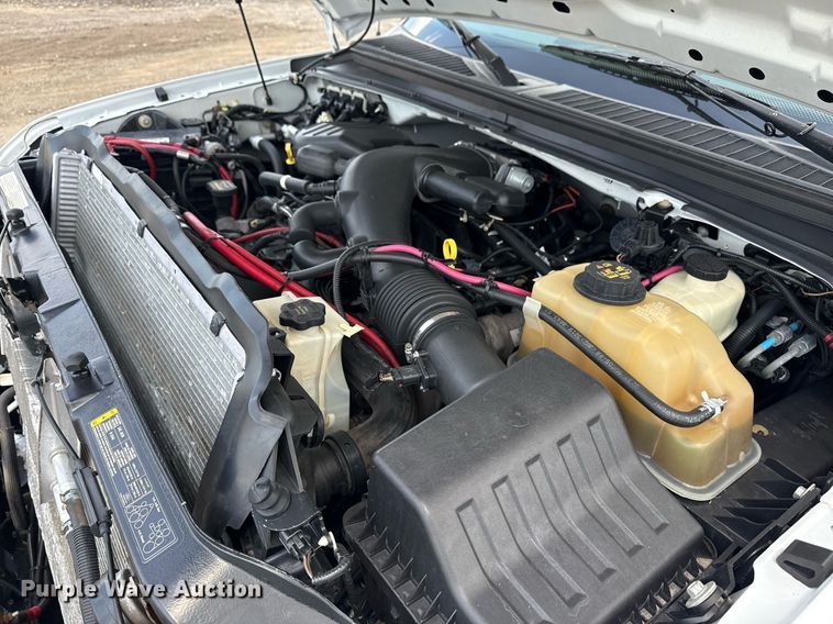 image for item EG6060 2010 Ford F350 Super Duty Ext. Cab utility bed pickup truck