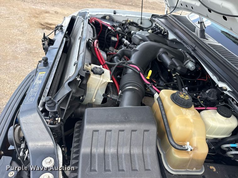 image for item EG6060 2010 Ford F350 Super Duty Ext. Cab utility bed pickup truck