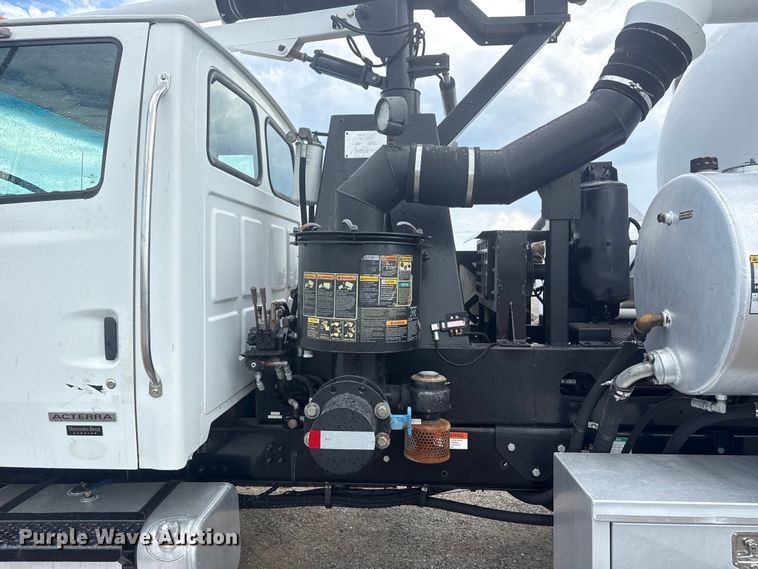 image for item EG6128 2006 Sterling  Acterra sewer jetter truck