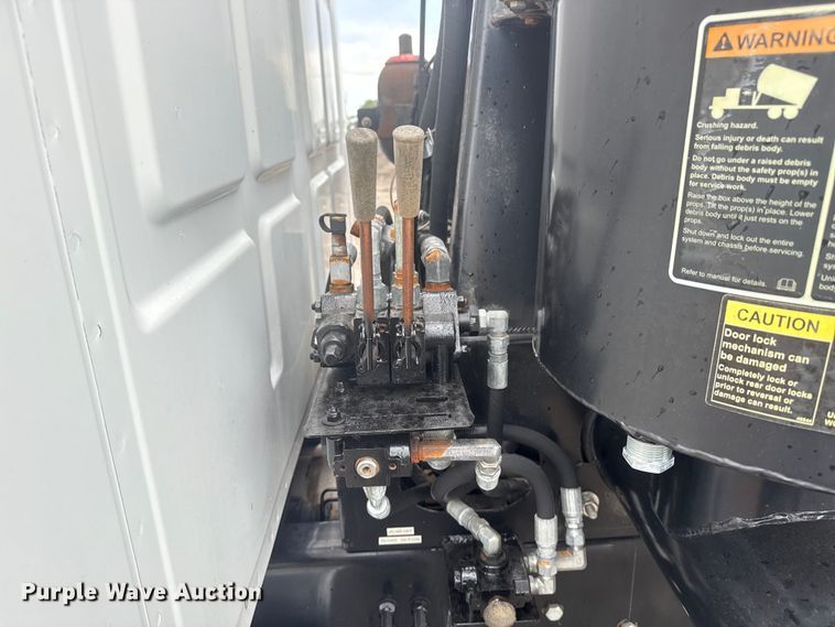 image for item EG6128 2006 Sterling  Acterra sewer jetter truck