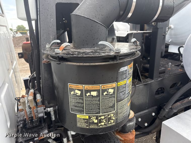 image for item EG6128 2006 Sterling  Acterra sewer jetter truck