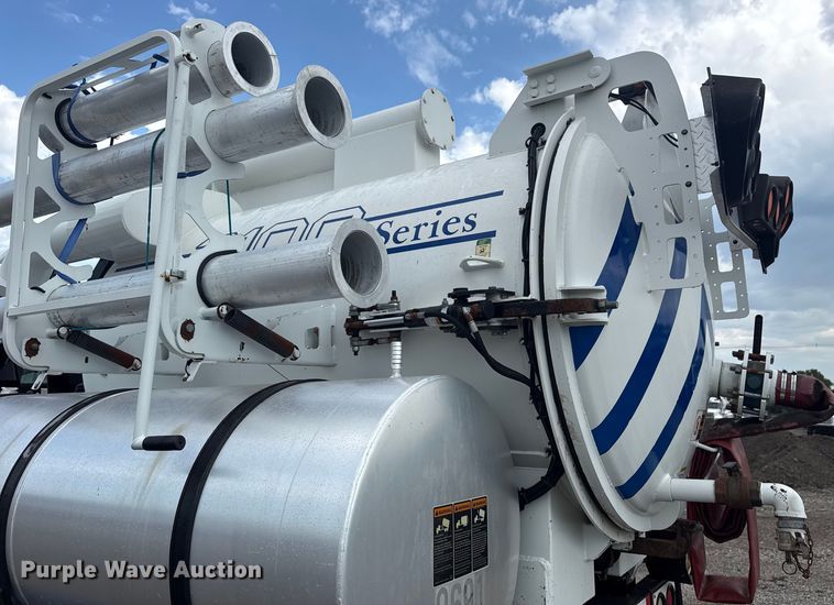 image for item EG6128 2006 Sterling  Acterra sewer jetter truck